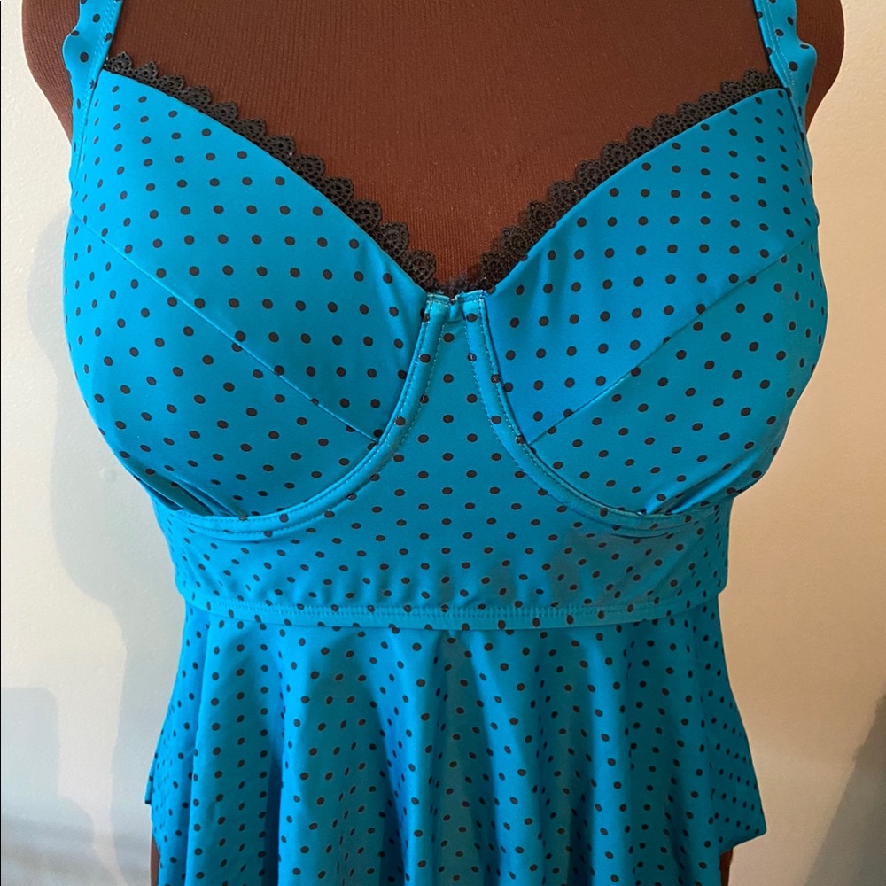 Women’s tankini top